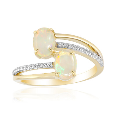Gouden ring met Braziliaanse witte opalen