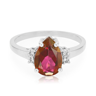 Zilveren ring met een kers-topaas