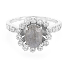 Zilveren ring met een labradoriet