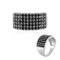 Zilveren ring met zwarte spinelstenen