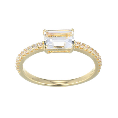 Zilveren ring met een witte topaas