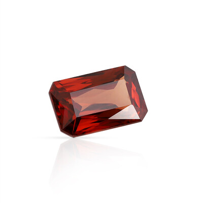 Edelsteen met een avondrode zirkoon 4,275 ct