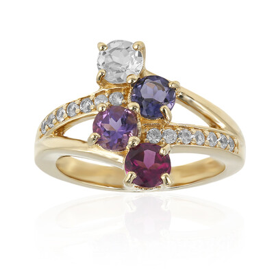 Zilveren ring met een ioliet