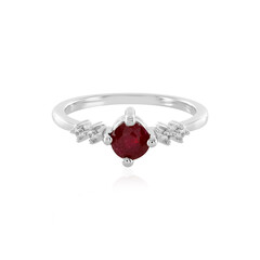 Zilveren ring met een Madagaskar Robijn