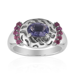 Zilveren ring met een ioliet (Remy Rotenier)