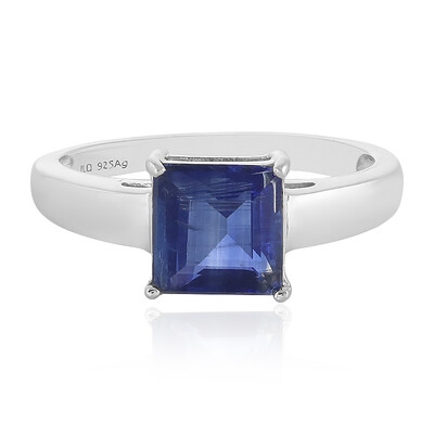 Zilveren ring met een kyaniet