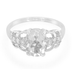 Zilveren ring met een petaliet