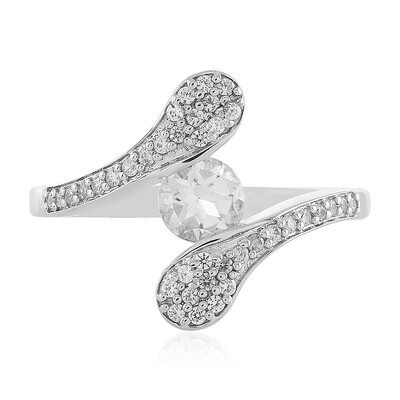 Zilveren ring met een witte topaas
