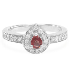 Zilveren ring met een Malawi robijn