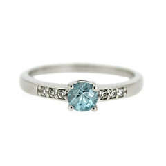 Zilveren ring met een Ratanakiri zirkoon