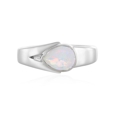 Zilveren ring met een Welo-opaal