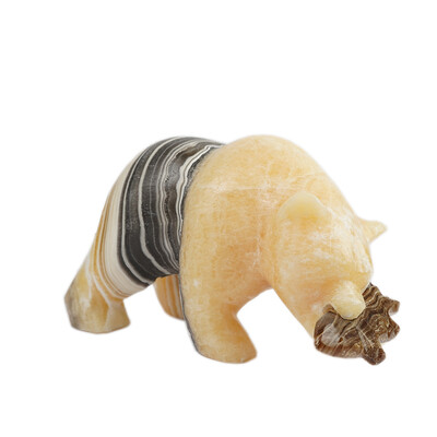 Figuur met een Alabaster Calciet