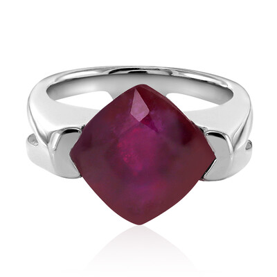 Zilveren ring met een Madagaskar Robijn