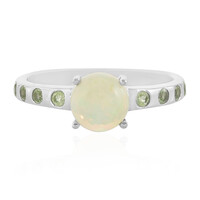 Zilveren ring met een Welo-opaal