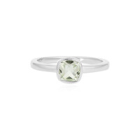 Zilveren ring met een groene amethist