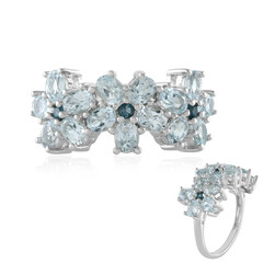 Zilveren ring met hemel-blauwe topaasstenen