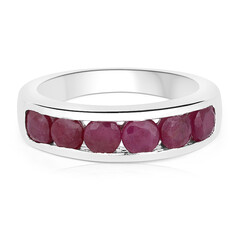 Zilveren ring met robijnen
