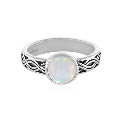 Zilveren ring met een Welo-opaal