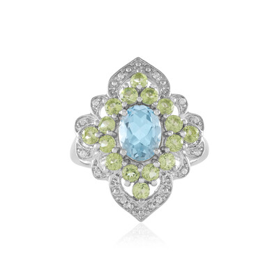 Zilveren ring met een hemel-blauwe topaas