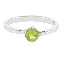 Zilveren ring met een peridoot