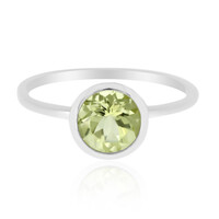 Zilveren ring met een Ouro Verde kwarts