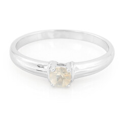 Zilveren ring met een maanschemer zonnesteen