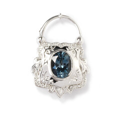 Gouden hanger met een Londen-blauwe topaas (Dallas Prince Designs)