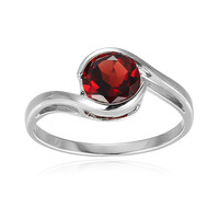 Zilveren ring met een Mozambique granaat