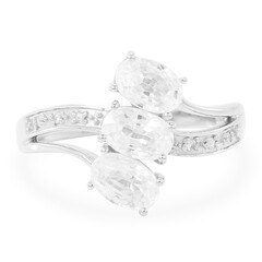 Zilveren ring met zirkonen