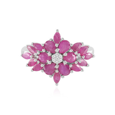 Zilveren ring met robijnen
