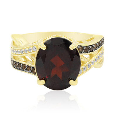 Zilveren ring met een granaat