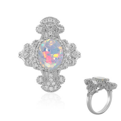 Zilveren ring met een Welo-opaal