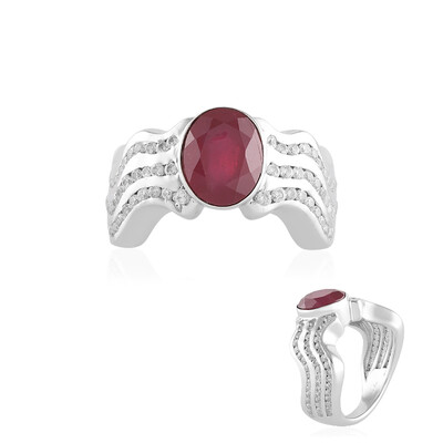 Zilveren ring met een Madagaskar Robijn (de Melo)