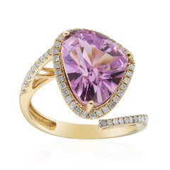 Gouden ring met een Patroke kunziet (CIRARI)