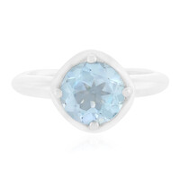 Zilveren ring met een hemel-blauwe topaas