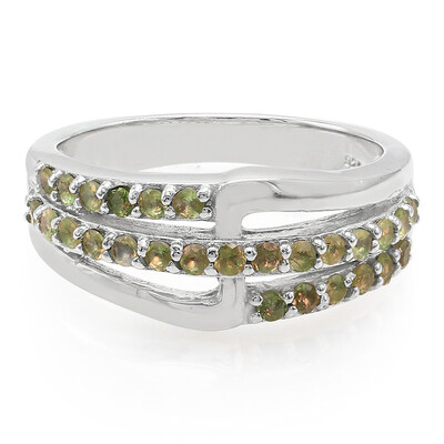 Zilveren ring met alexandrieten