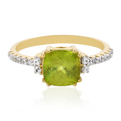 Gouden ring met een sfeen