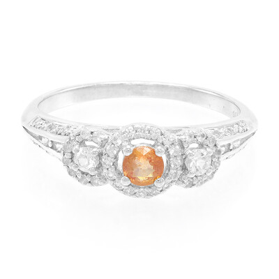 Zilveren ring met een oranje saffier
