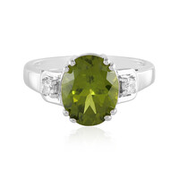 Zilveren ring met een peridoot