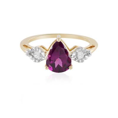 Gouden ring met een magenta granaat