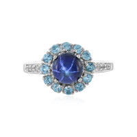 Zilveren ring met een blauwe ster saffier