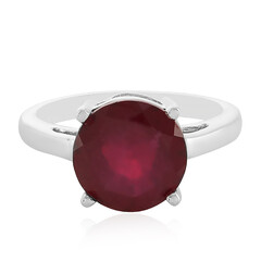 Zilveren ring met een Madagaskar Robijn
