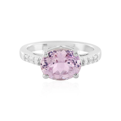 Zilveren ring met een kunziet