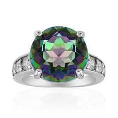 Zilveren ring met een mystieke kwarts