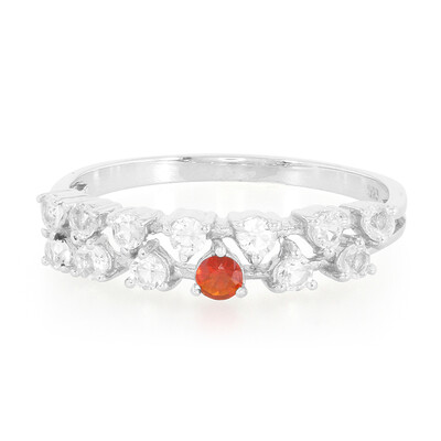 Zilveren ring met een Queretaro Kersen Vuur Opaal