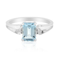 Zilveren ring met een hemel-blauwe topaas