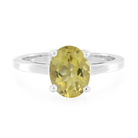 Zilveren ring met een olijven kwarts