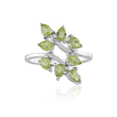 Zilveren ring met peridoots