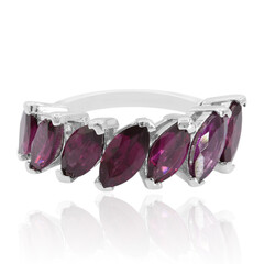 Zilveren ring met rhodolieten