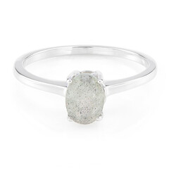 Zilveren ring met een labradoriet